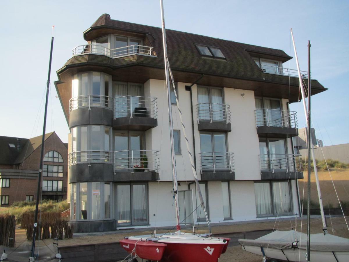 Malibu Beach Koksijde Bagian luar foto