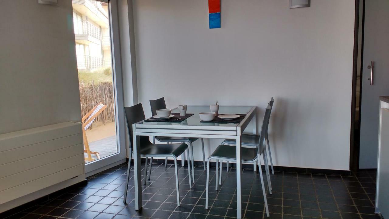 Malibu Beach Koksijde Bagian luar foto