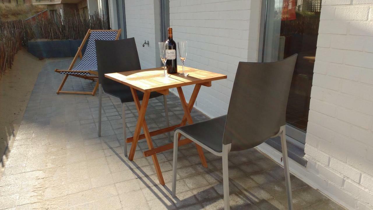 Malibu Beach Koksijde Bagian luar foto
