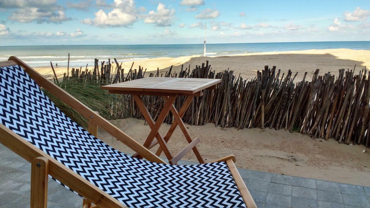 Malibu Beach Koksijde Bagian luar foto